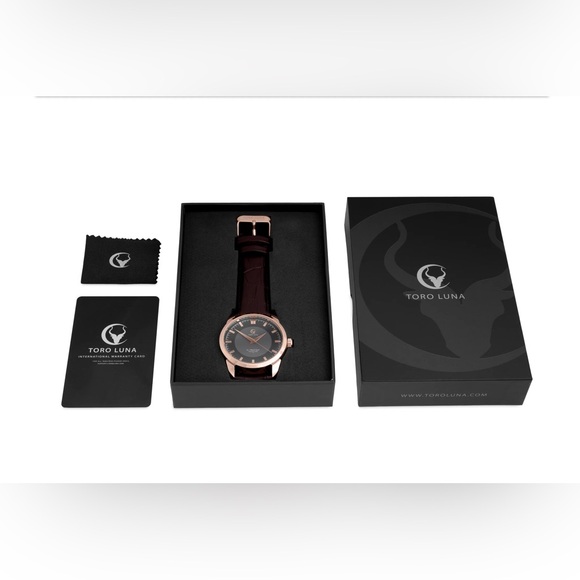 Toro Luna Aficionado Quartz Rose Gold Wristwatch. - Picture 10 of 10